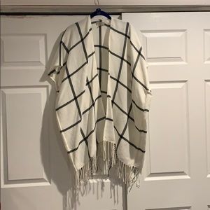 LOFT - White and black shawl